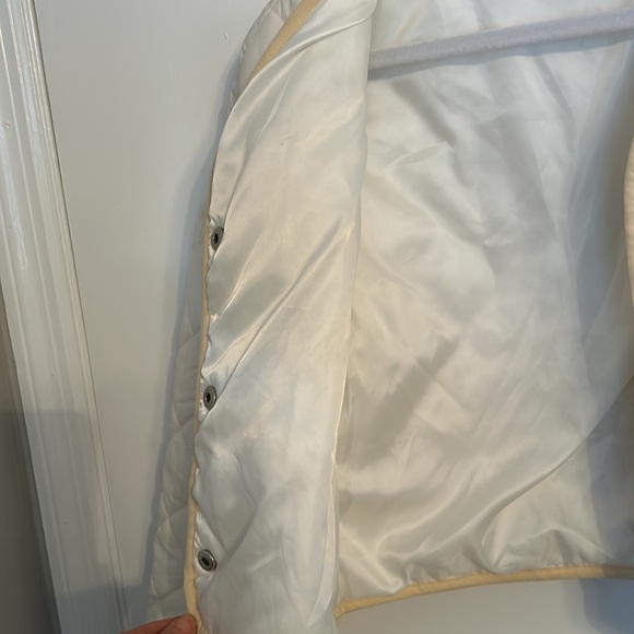 Cropped Quilted Puffer Jacket - Picture 7 of 8